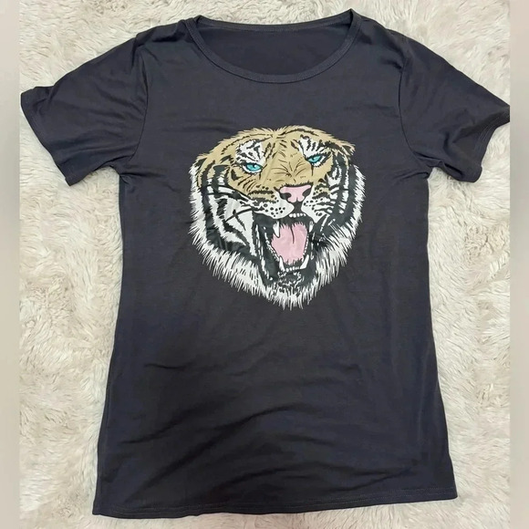 Amazon tiger face graphic tee short sleeve crewneck size small women’s - Picture 8 of 14